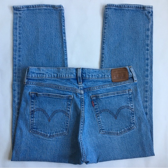 Levi’s Wedgie Straight Ankle Crop High Rise Light Wash Blue Denim Jeans Size 30 - Picture 3 of 17